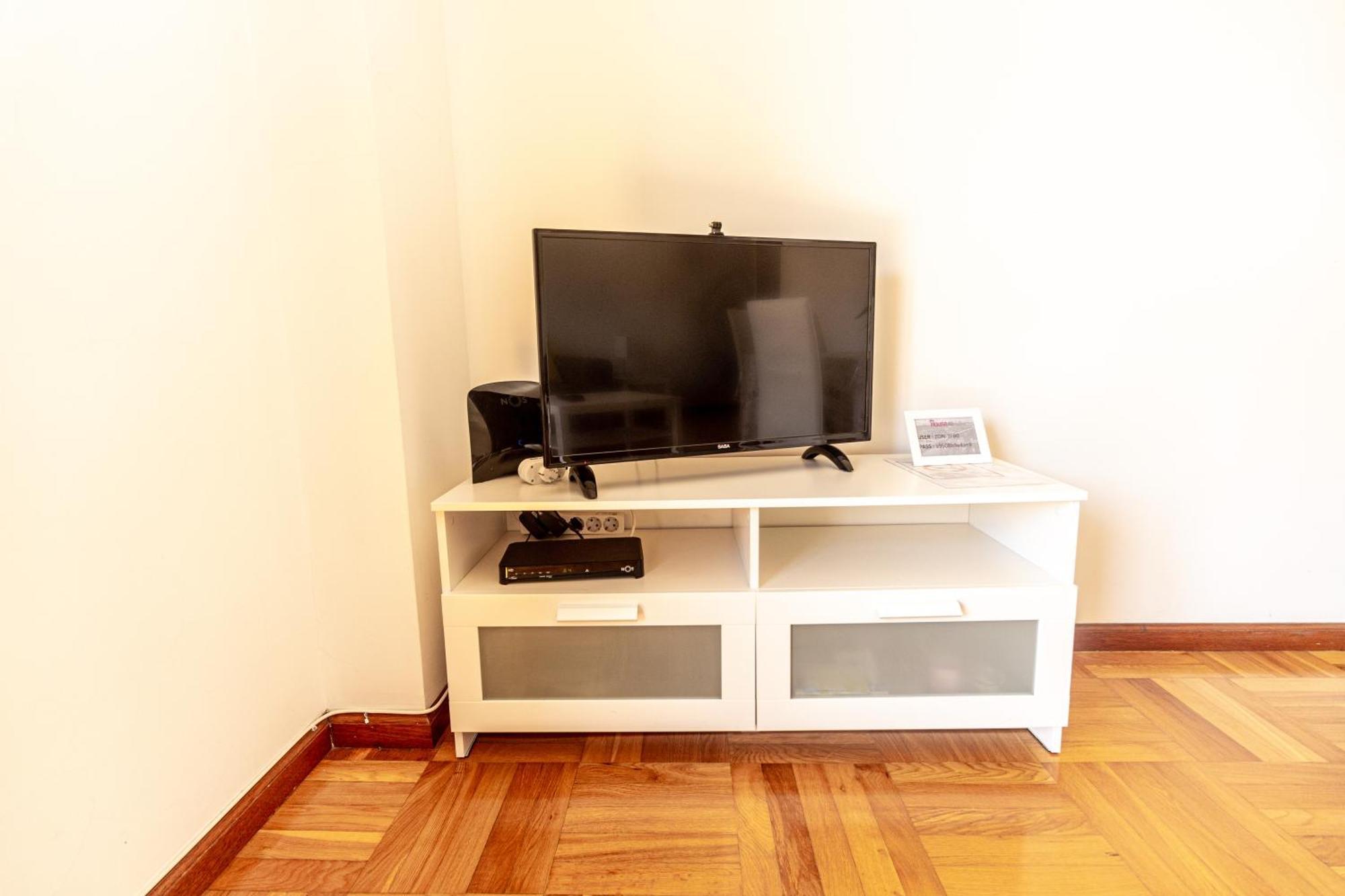 Appartamento Guest H4U Povoa Praca Joao 23 Póvoa de Varzim Esterno foto